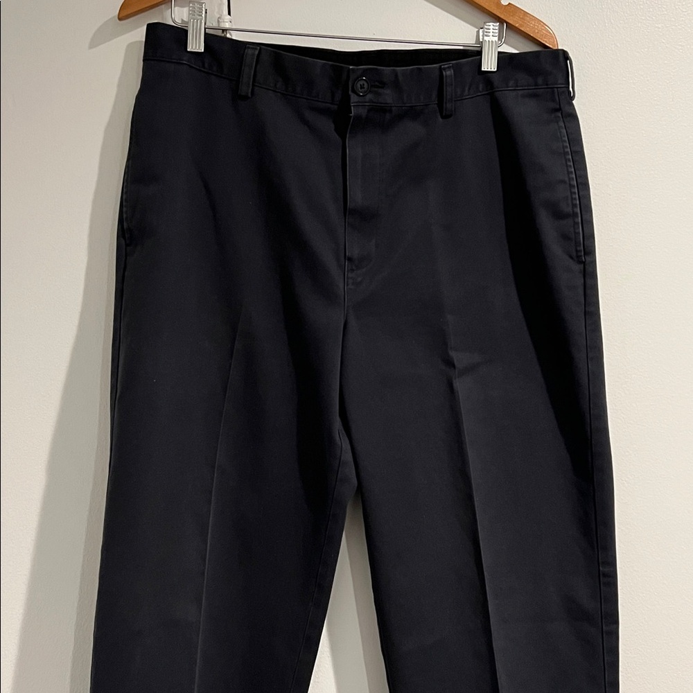 LL Bean Natural Fit 34 x 34 Navy Khaki Pants